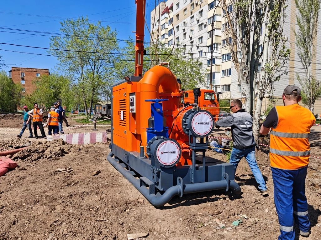 Пострадавшим от аварии на коллекторе жителям Энгельса сделают перерасчёт и подвезут воду